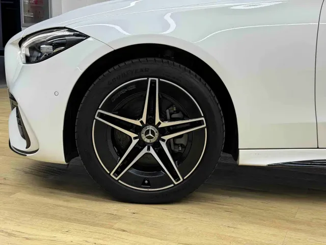 Mercedes-Benz C-Class — Фото автомобиля 5