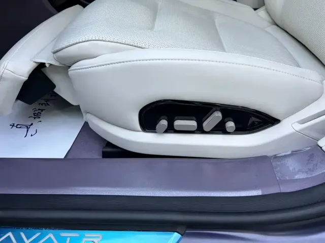 Avatr Avatr 12 2025 Max Pure Electric Edition — Фото автомобиля 18