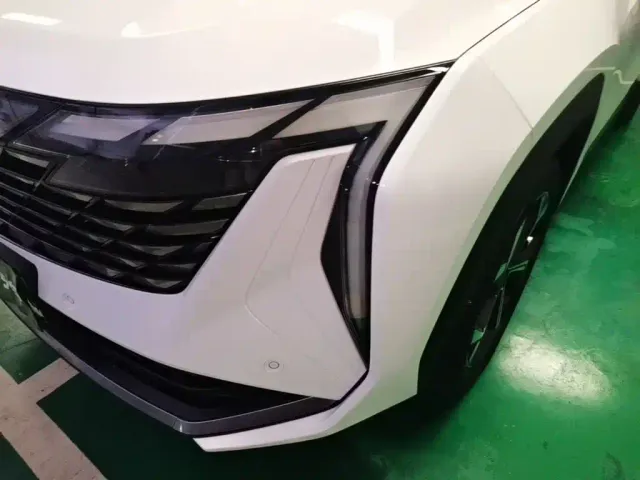 Geely Boyue L — Фото автомобиля 23