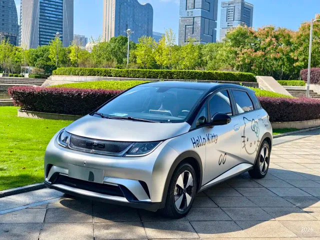 Фотография автомобиля — BYD Dolphin