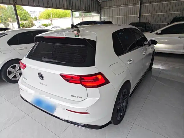 Volkswagen Golf — Фото автомобиля 6