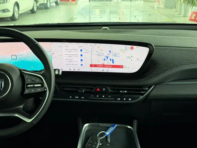Buick LaCrosse — Фото автомобиля 11