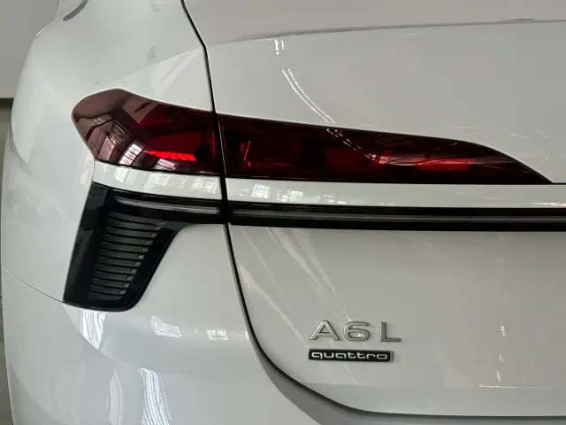 Audi A6L — Фото автомобиля 11