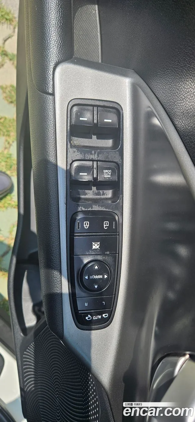 Kia Niro — Фото автомобиля 14