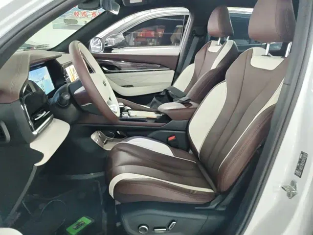 Geely Xingyue L — Фото автомобиля 14
