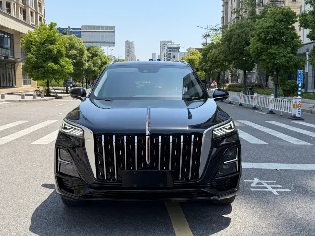 Hongqi HS5 — Фото автомобиля 2