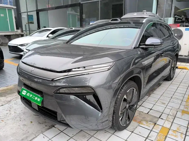 Фотография автомобиля — BYD Tang L