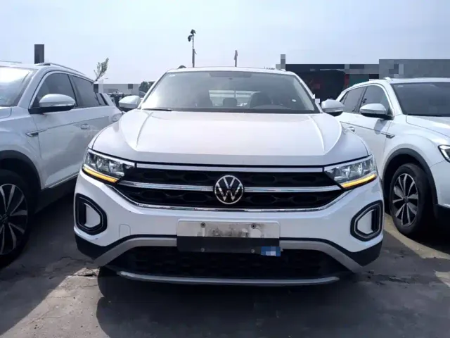 Volkswagen T-Roc — Фото автомобиля 2