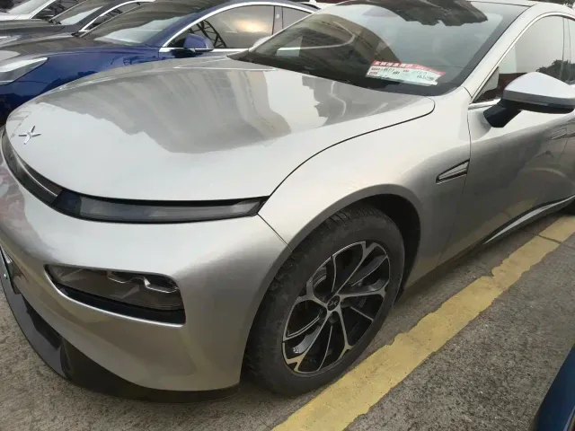 Xpeng P7 — Фото автомобиля 2