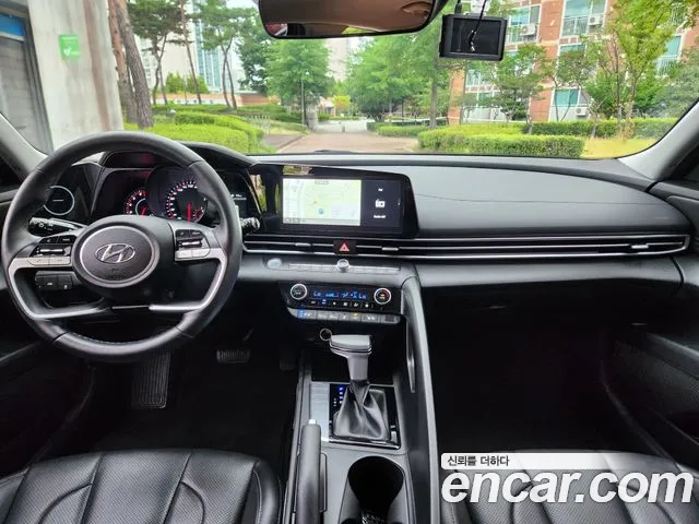Hyundai AVANTE Avante (CN7) — Фото автомобиля 15