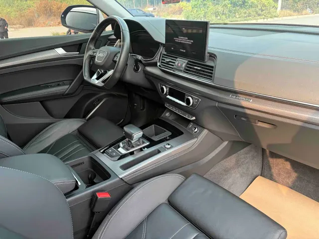 Audi Q5L — Фото автомобиля 10