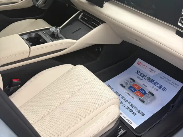 BYD Qin L — Фото автомобиля 13