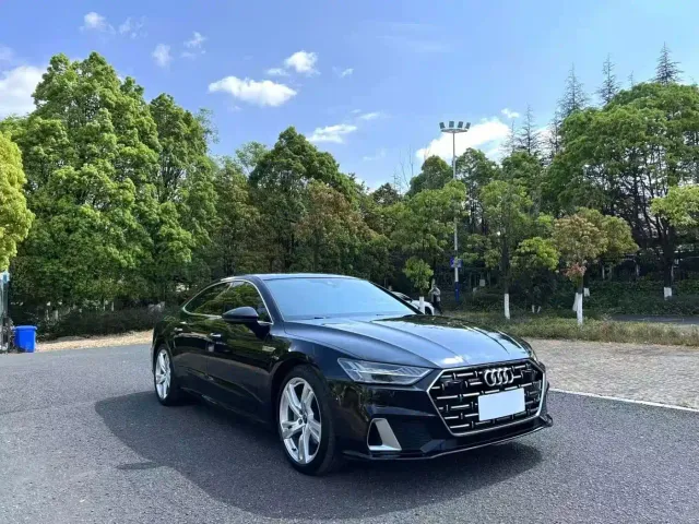 Audi A7L — Фото автомобиля 3