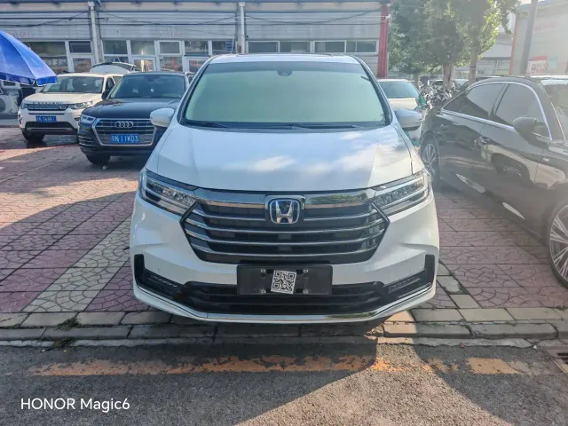 Honda Odyssey — Фото автомобиля 2