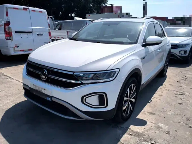 Фотография автомобиля — Volkswagen T-Roc