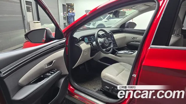 Hyundai Tucson Tucson (NX4) Бензин 1.6 Turbo 4WD — Фото автомобиля 10