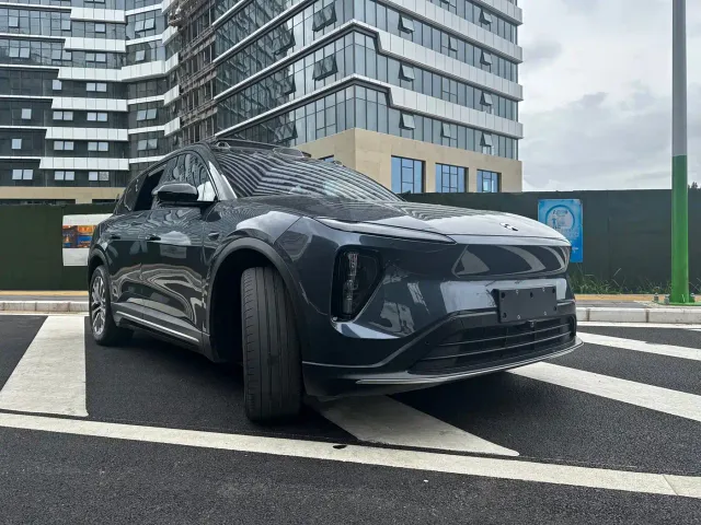Nio ES6 — Фото автомобиля 3