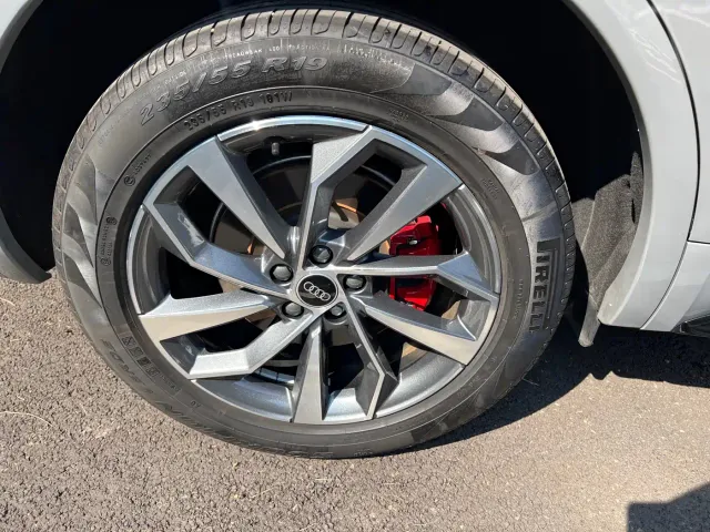 Audi Q5L — Фото автомобиля 13