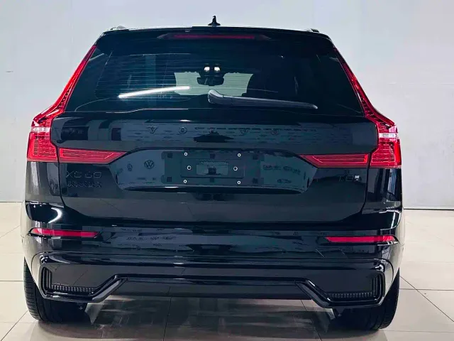 Volvo XC60 — Фото автомобиля 7
