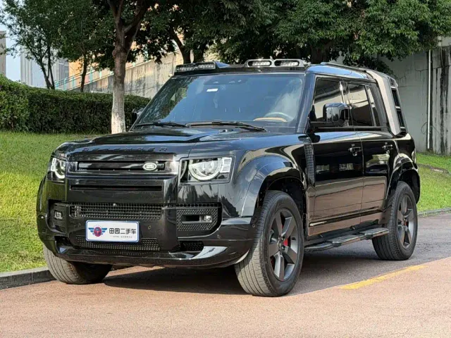 Фотография автомобиля — Land Rover Defender