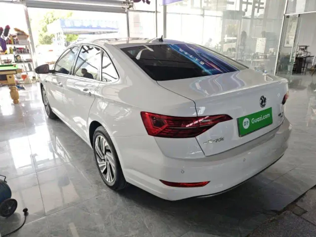 Volkswagen Sagitar — Фото автомобиля 4