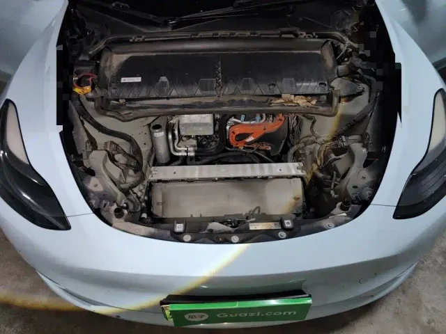 Tesla Model Y — Фото автомобиля 16