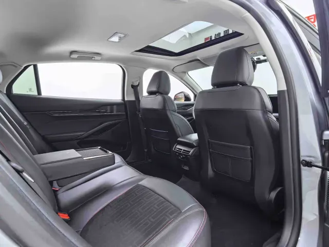 Ford Mondeo — Фото автомобиля 8