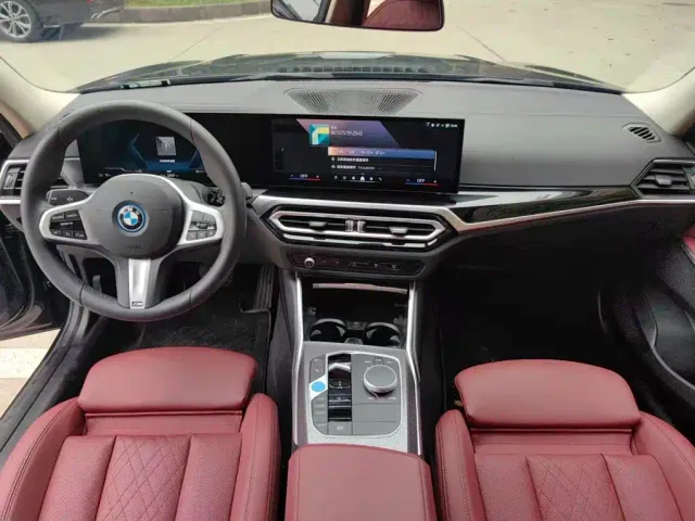 BMW i3 — Фото автомобиля 9