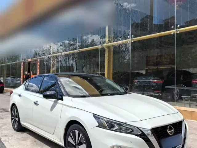 Nissan Teana — Фото автомобиля 6