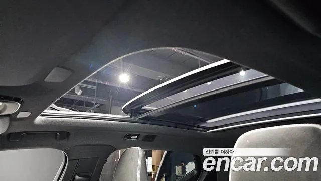 Вольво XC40 B4 Black Edition — Фото автомобиля 19