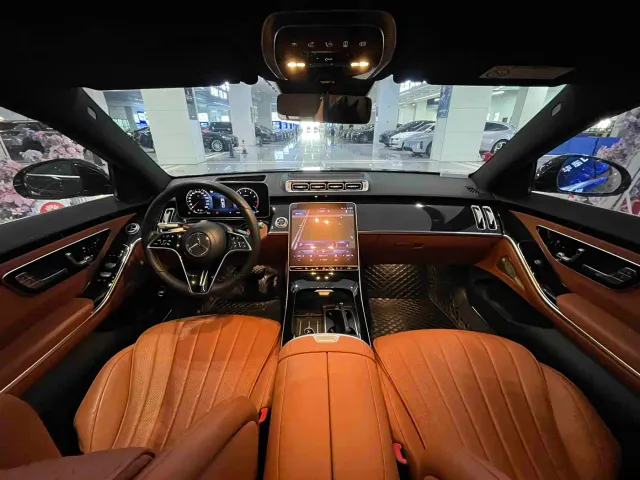 Mercedes-Benz S-Class — Фото автомобиля 7