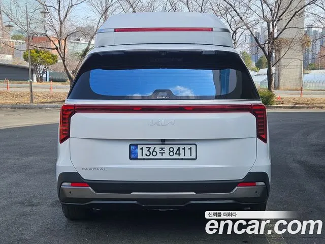 Kia Canival Новый Carnival 4 поколение Дизель 9 мест Hi-Limousine — Фото автомобиля 4