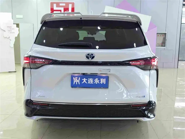 Toyota Granvia — Фото автомобиля 19