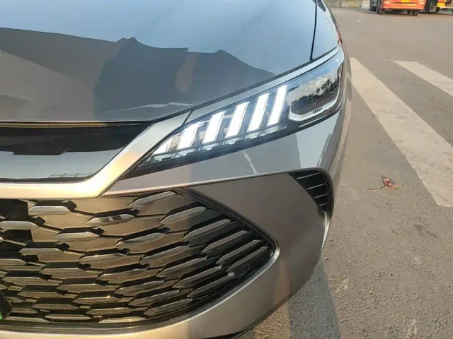 BYD Qin PLUS — Фото автомобиля 23