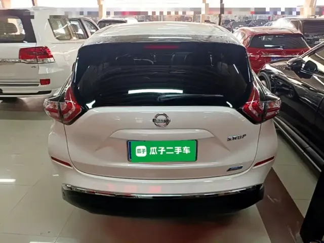 Nissan Murano — Фото автомобиля 5