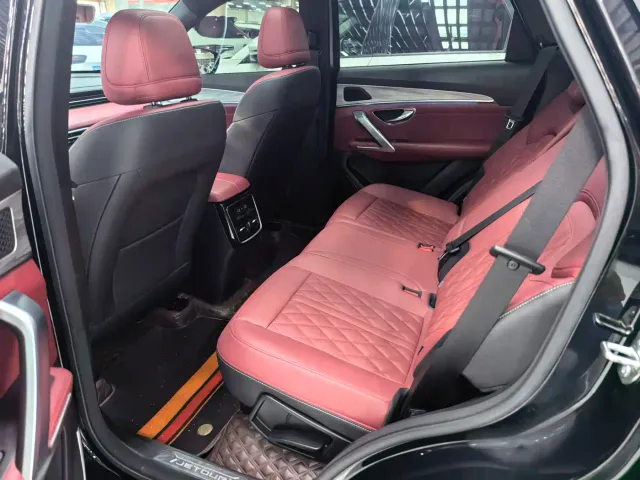 Jetour X70 Plus — Фото автомобиля 8