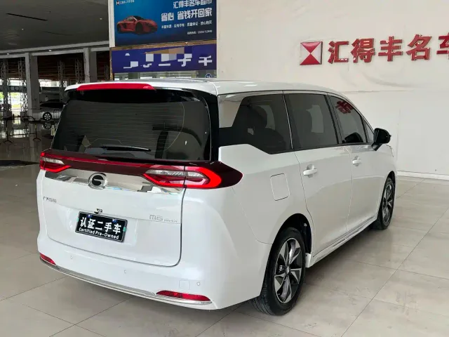 GAC Trumpchi M6 — Фото автомобиля 24