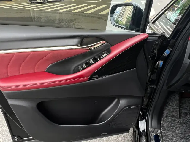 GAC Trumpchi M8 — Фото автомобиля 9