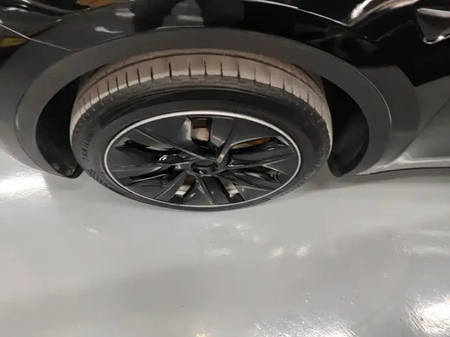 Tesla Model Y — Фото автомобиля 22