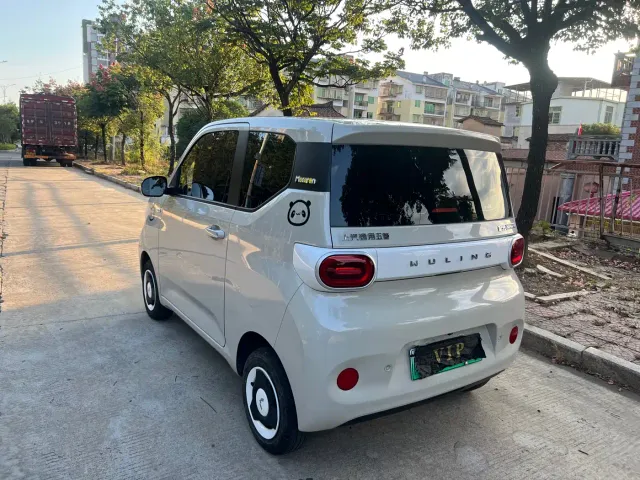 Wuling Hongguang Mini EV — Фото автомобиля 7