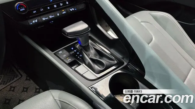 Hyundai Avante CN7 — Фото автомобиля 9