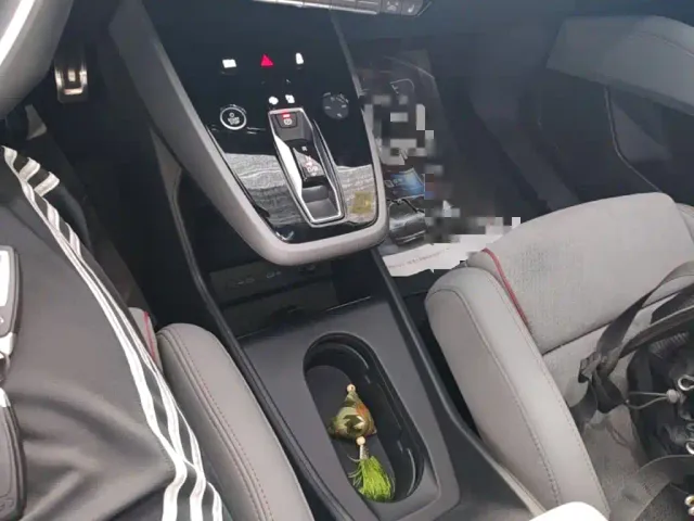 Audi Q5 e-tron — Фото автомобиля 13