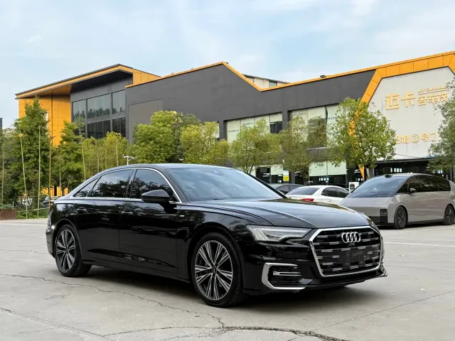 Audi A6L — Фото автомобиля 3