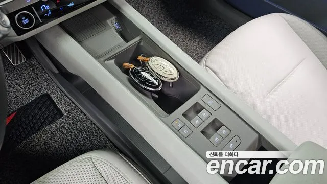 Hyundai Ioniq 6 — Фото автомобиля 12