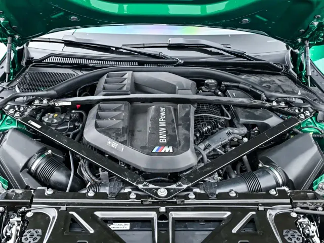 BMW M4 — Фото автомобиля 12