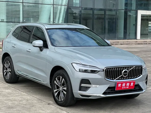 Volvo XC60 — Фото автомобиля 3