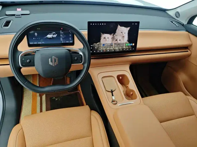 Leapmotor C16 — Фото автомобиля 12