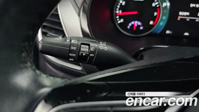 Kia Seltos Seltos Бензин 1.6 Turbo 4WD — Фото автомобиля 17