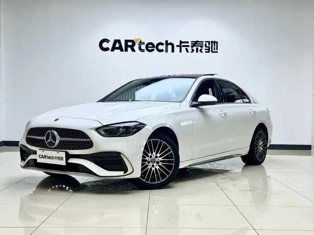 Mercedes-Benz C-Class — Фото автомобиля 3