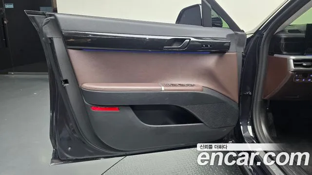 Hyundai Grandeur GN7 — Фото автомобиля 13